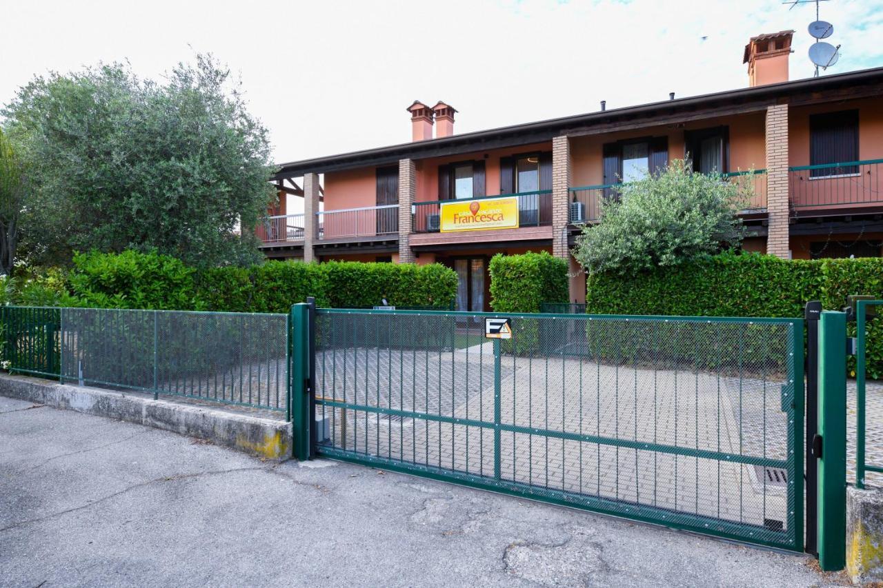 Willa Casa Francesca Sirmione Zewnętrze zdjęcie